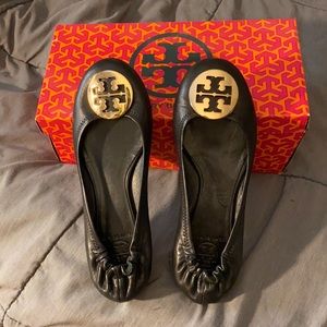 Black Leather Tory Burch Ballet Flats, 7.5. BARELY WORN. Box & Dust Bag Included